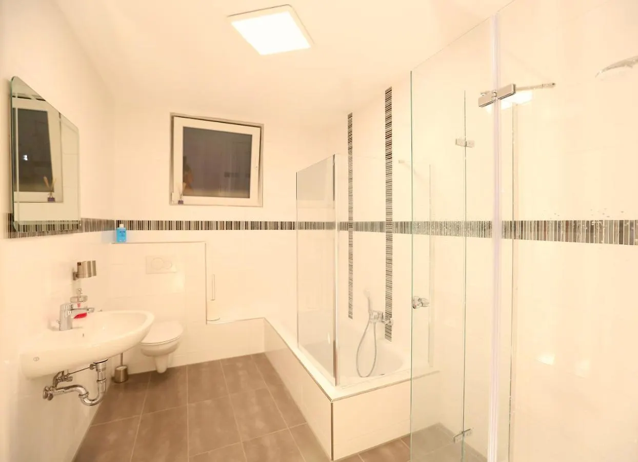 Sleep2Fly Hamburg-Airport Apartment Homestay Hamburg